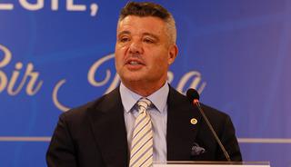 Fenerbah&ccedil;e Başkanı Sadettin Saran trafik kazası ge&ccedil;irdi!