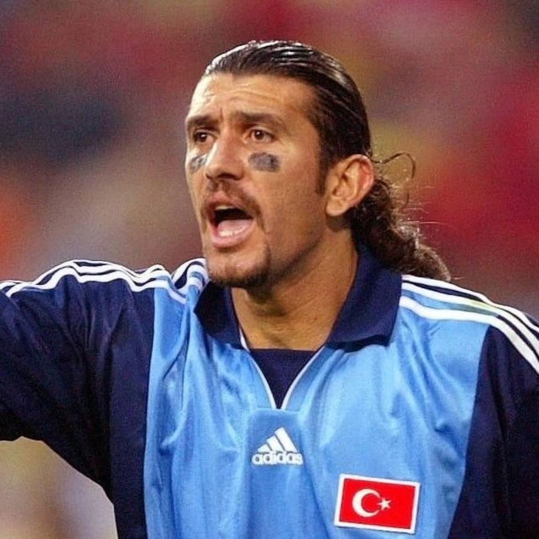 2002&rsquo;nin kahramanlarından Milli Takıma b&uuml;y&uuml;k &ouml;vg&uuml;! Kosova ma&ccedil;ı &ouml;ncesi o ismi işaret etti 5