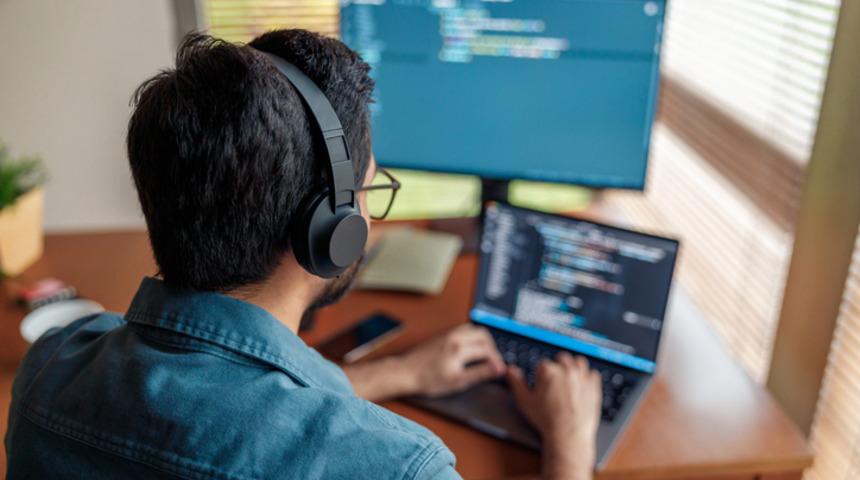 Mısır'ın ardından  Endonezya da a&ccedil;ıkladı! Enerji krizine &ouml;nlem i&ccedil;in uzaktan &ccedil;alışma kararı