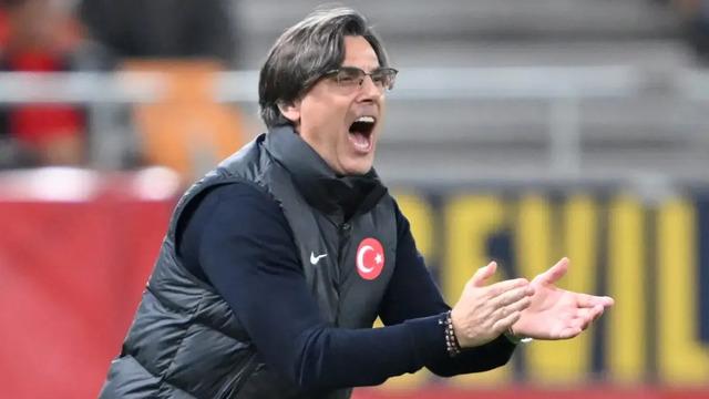 SON DAKİKA | Vincenzo Montella tarihe geçti! A Milli Takım'da rekor kıran ilk düdük...