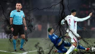 SON DAKİKA | Kosova ma&ccedil;ında hakem skandalı! Zeki &Ccedil;elik'in pozisyonunda Michael Oliver sa&ccedil; baş yoldurttu...