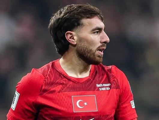 Orkun K&ouml;k&ccedil;&uuml;'den Kosova karşısında tarihe ge&ccedil;en performans!