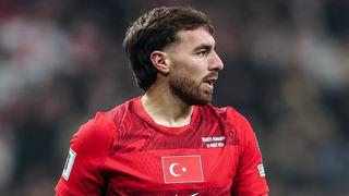 Kosova karşısında sahada orkestra şefliği yaptı! Orkun Kökçü'den tarihe geçen performans