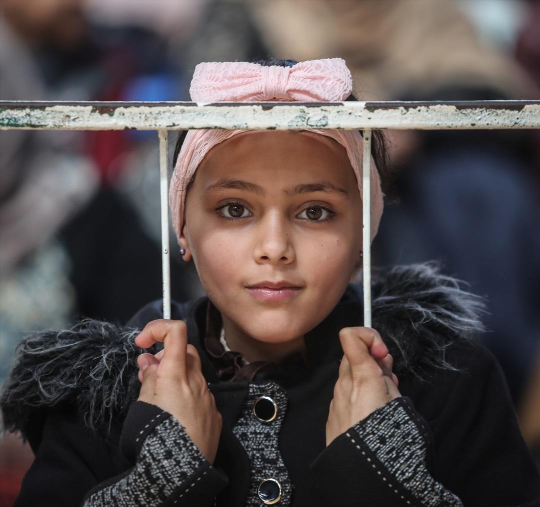 O &uuml;lke sınır kapılarını a&ccedil;tı! 3 g&uuml;n boyunca...
