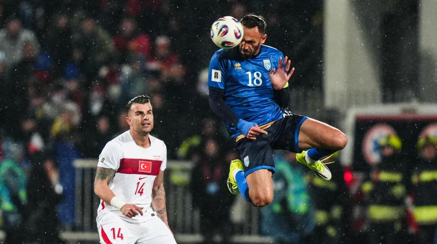 Milli yıldız yapılanlara isyan etti: 'T&uuml;rk'&uuml;n T&uuml;rk'ten başka dostu yokmuş'