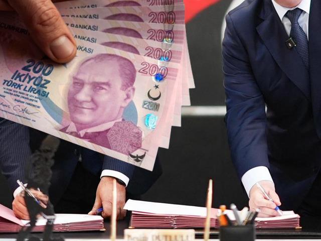 İmzalar atıldı: En d&uuml;ş&uuml;k iş&ccedil;i maaşı 80 bin TL oldu