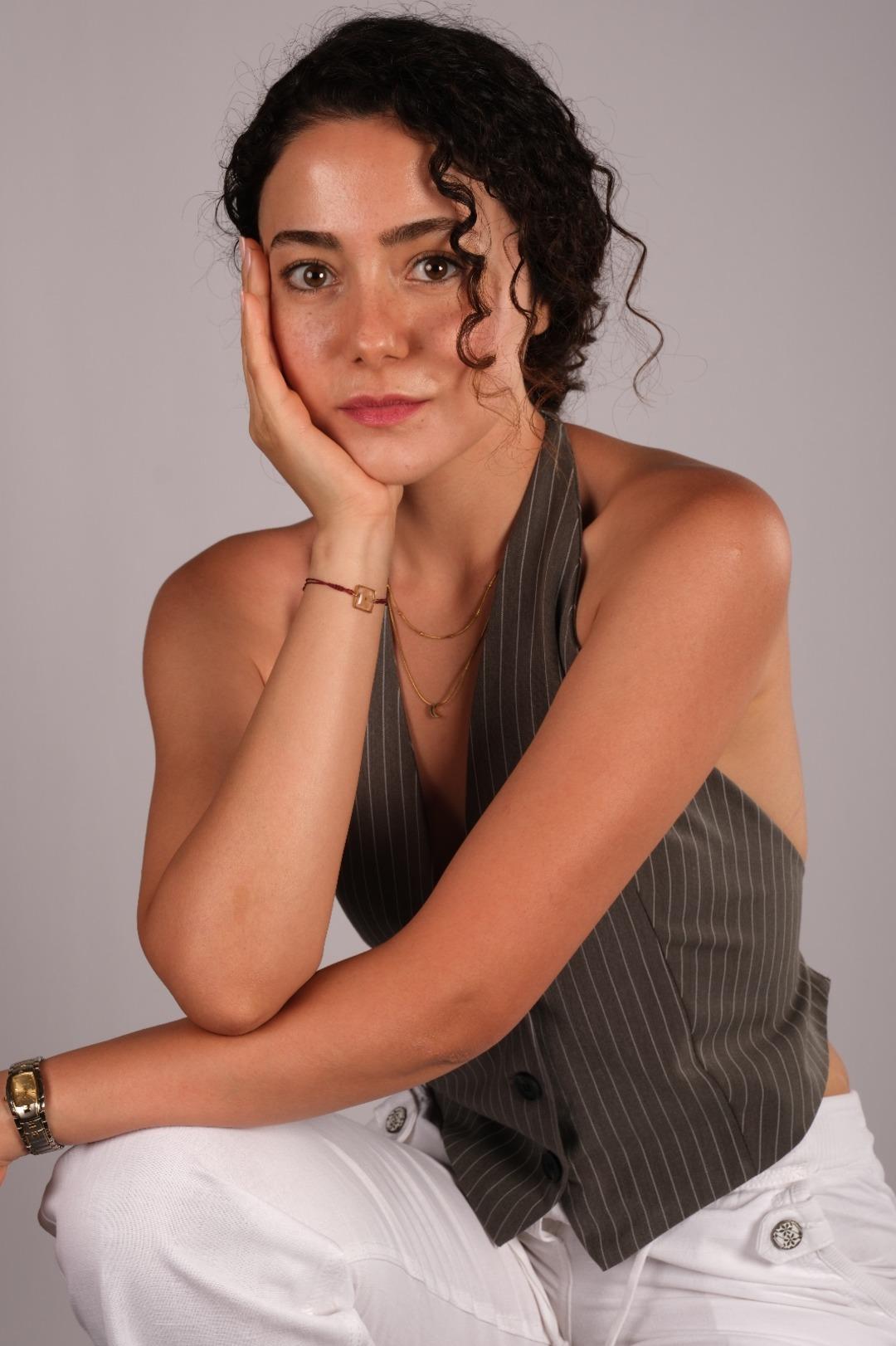 Sahtekarlar&rsquo;ın İrem&rsquo;i Ezgi Kaya Sevdiğim Sensin ile anlaştı 2