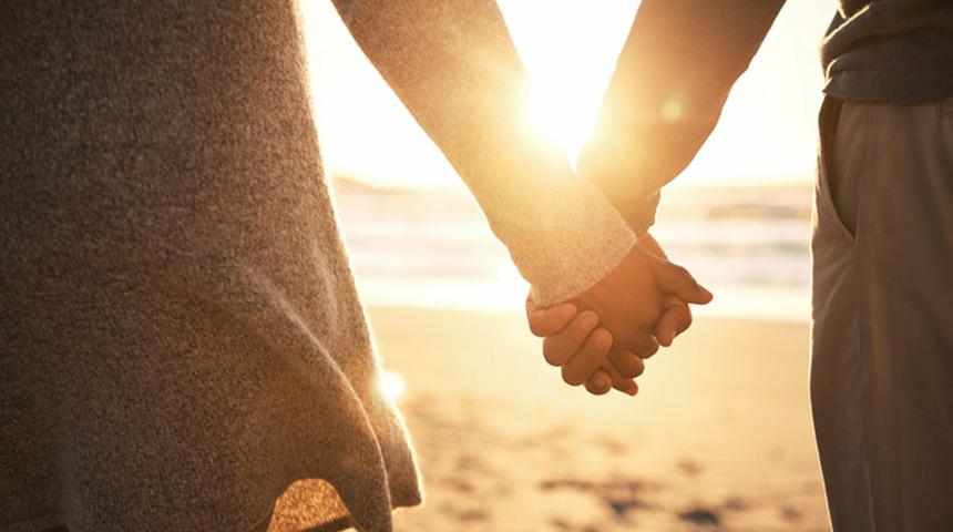 Bu bur&ccedil;lar aşık olunca bambaşka oluyor! Aşkı iliklerine kadar yaşayan 4 bur&ccedil;