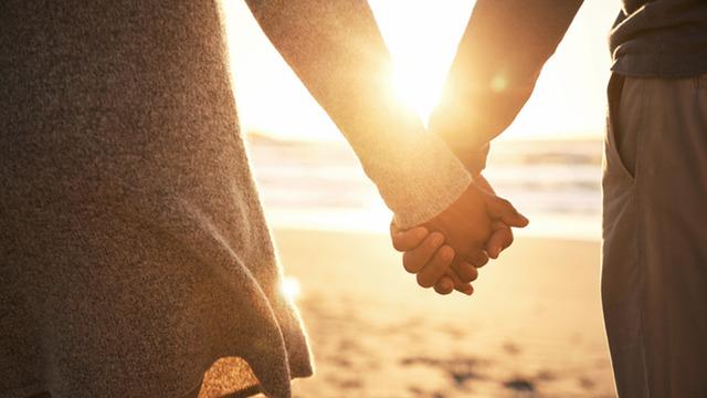 Bu burçlar aşık olunca bambaşka oluyor! Aşkı iliklerine kadar yaşayan 4 burç