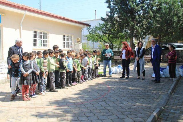 Kuşadası’nda ’Tüllüşah’ için resim yarışması düzenlendi