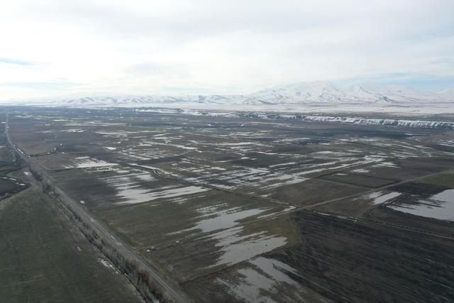 Karların erimeye başladığı Ağrı Ovası dronla görüntülendi 5
