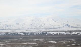 Karların erimeye başladığı Ağrı Ovası dronla g&ouml;r&uuml;nt&uuml;lendi