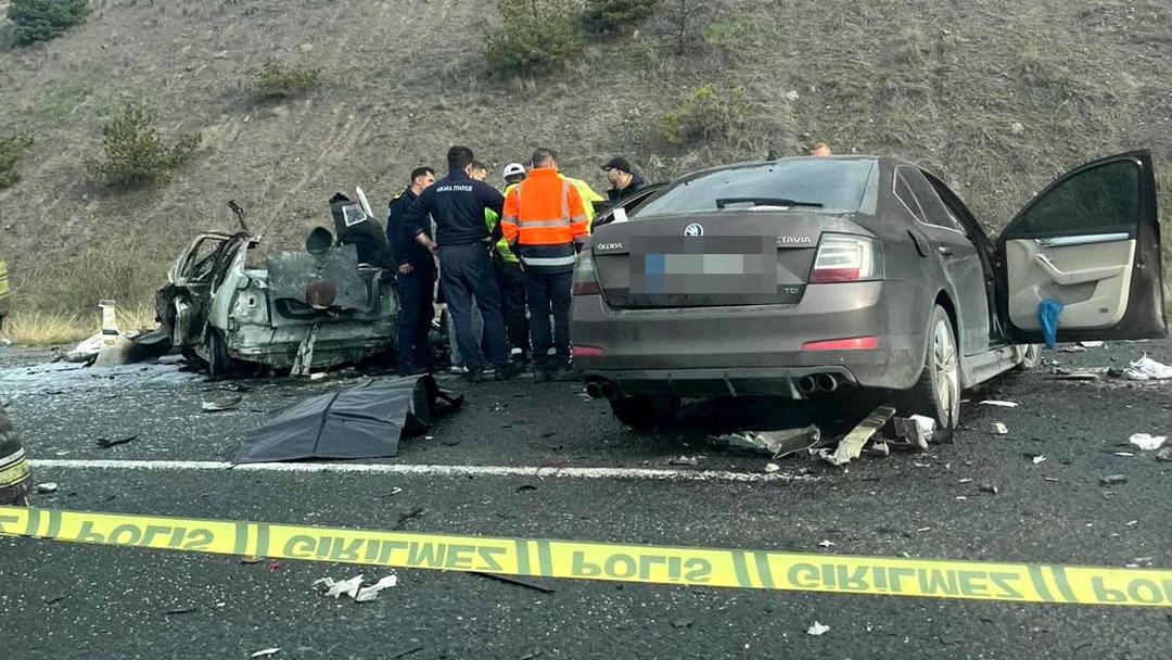 Ankara Kuzey &Ccedil;evre Yolu nda kaza! 5 kişi hayatını kaybetti 1