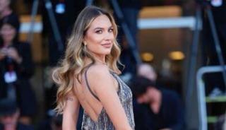 &Ouml;ld&uuml;r&uuml;len modelin mezarı a&ccedil;ıldı, başı &ccedil;alındı!