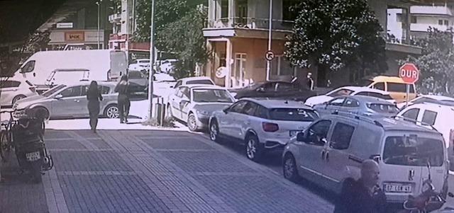 Manavgat&rsquo;ta otomobiller &ccedil;arpıştı: 1 yaralı 3