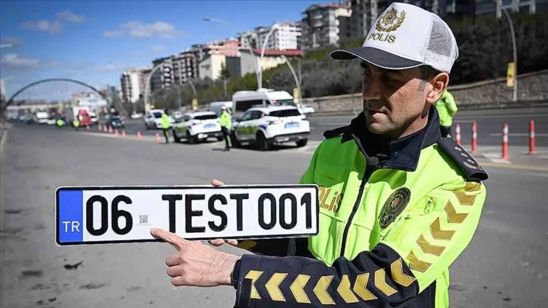 APP plaka denetimleri bug&uuml;n başladı: Damga ve karekod detayı... 1