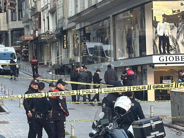 Kazakistanlı kuryenin sır infazı! 2 tetik&ccedil;i sınırda yakalandı