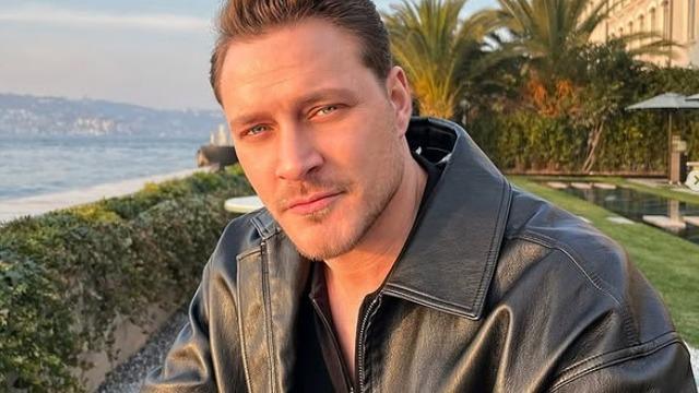 Burak Çelik oğlu Aslan ile poz verdi! 'Babasının kopyası'