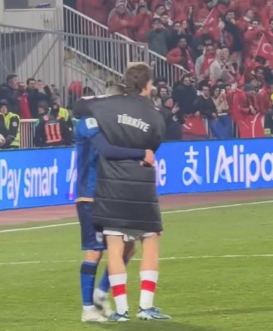 Herkes kutlama yaparken o, sevinci yarıda kesti! Kenan Yıldız dan çok konuşulan hamle 3