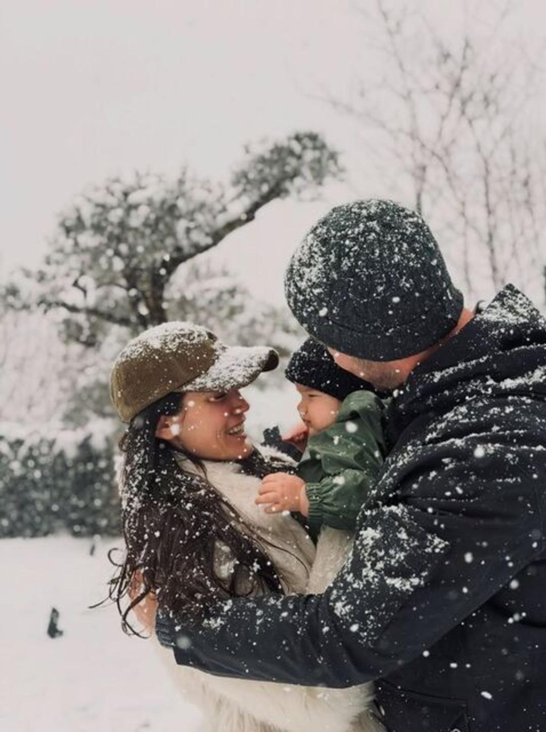 Pınar Deniz ile Kaan Yıldırım ın oğlu Fikret Hakan 1 yaşına girdi!  Tıpkı annesi  1