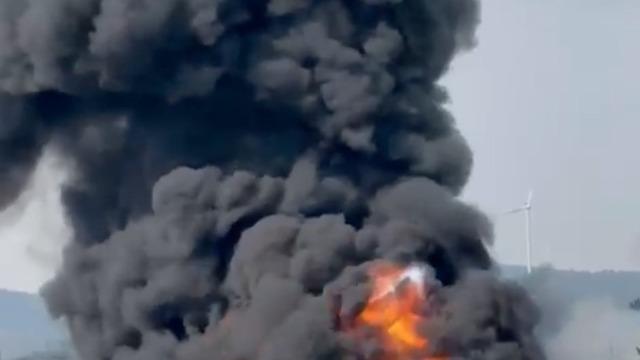 İstanbul'da Kuzey Marmara Otoyolu'nda tırda çıkan yangın söndürüldü