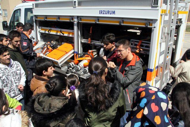 AFAD'dan engelli öğrencilere deprem eğitimi