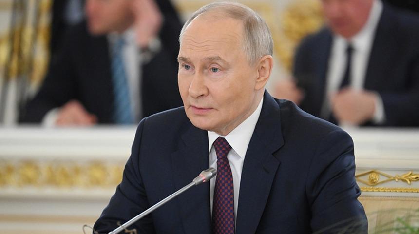 Putin, Rusya'nın enerjide "g&uuml;venli sevkiyat g&uuml;zergahları" sunabileceğini s&ouml;yledi