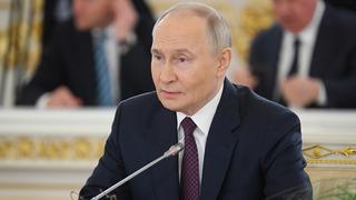 Putin, Rusya'nın enerjide güvenli sevkiyat güzergahları sunabileceğini söyledi