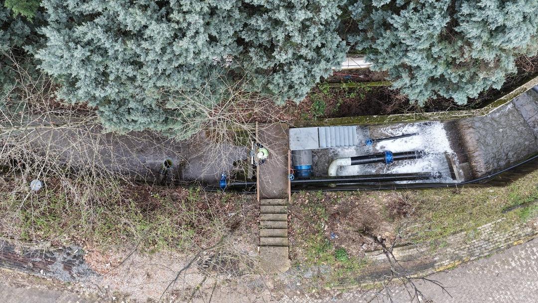 Baraj doldu, kapaklar a&ccedil;ıldı: Su g&ouml;le akıtılıyor 1