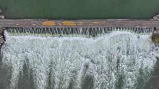 Diyarbakır'da su altında kalan tarım arazileri ve yol dronla görüntülendi