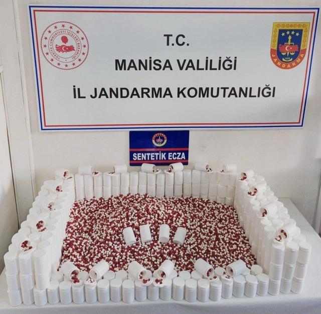 Manisa&rsquo;da jandarmadan uyuşturucuya darbe: 106 tutuklama 1