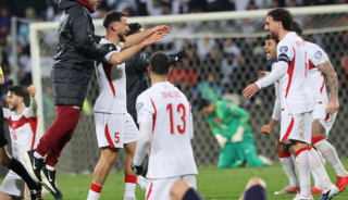 Kosova-T&uuml;rkiye ma&ccedil;ında son d&uuml;d&uuml;k geldi, Azeri spiker kendinden ge&ccedil;ti! 