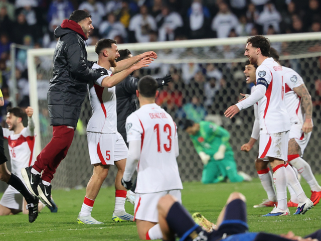 Kosova-T&uuml;rkiye ma&ccedil;ında son d&uuml;d&uuml;k geldi, Azeri spiker kendinden ge&ccedil;ti! 