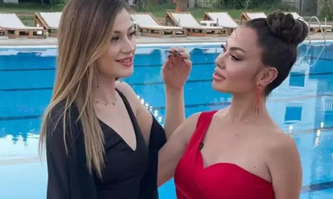 Şarkıcı Lara nın sır gibi sakladığı kızı Sıla g&uuml;ndemde! G&uuml;zelliğiyle mest etti 2