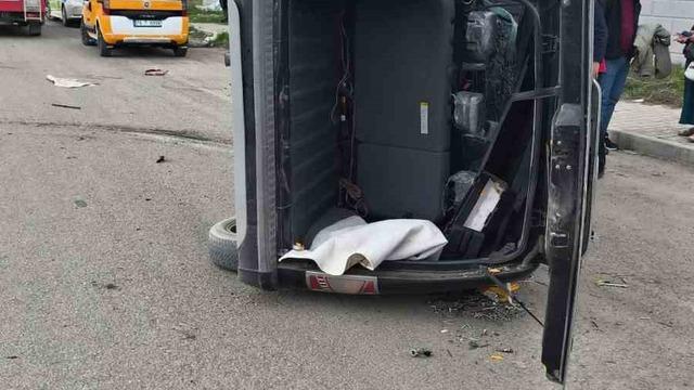 Iğdır’da kaza: Araç takla attı, 2 yaralı