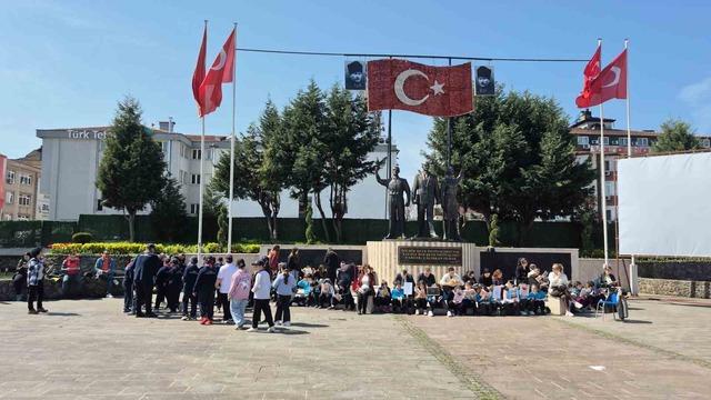 Dikkat dağıtan ortama rağmen dikkat &ccedil;ekmeyi başardılar 2