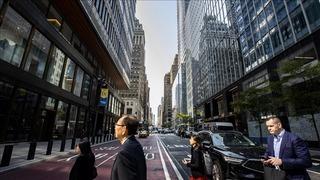 ABD'de özel sektör istihdamı martta beklenenden fazla arttı