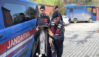 Tartıştığı kocasını av t&uuml;feğiyle başından vurdu!