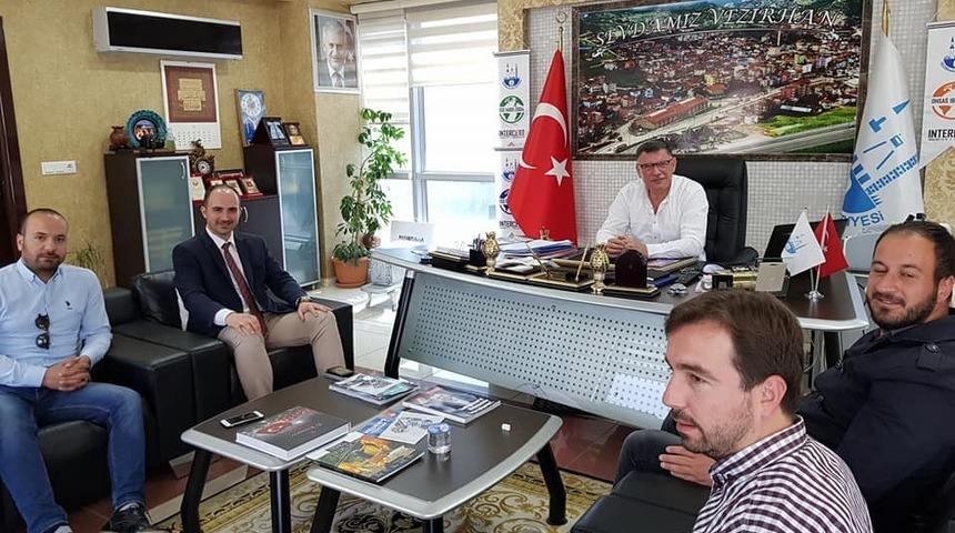 Başkan Duymuş, daire m&uuml;d&uuml;rleriyle bir araya geldi