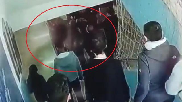 Öğretmene okulda darp iddiası! Ambulansla hastaneye kaldırıldı