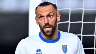 SON DAKİKA | Vedat Muriqi çileden çıktı! 'Maçı Türkiye'ye sattı' diyen taraftara açtı ağzını yumdu gözünü