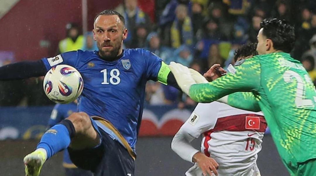 SON DAKİKA | Vedat Muriqi &ccedil;ileden &ccedil;ıktı!  Ma&ccedil;ı T&uuml;rkiye ye sattı  diyen taraftara a&ccedil;tı ağzını yumdu g&ouml;z&uuml;n&uuml; 2