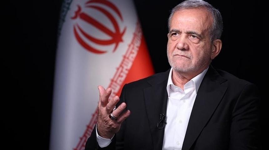 İran Cumhurbaşkanı Pezeşkiyan ABD halkına seslendi: "Bu savaş ABD halkının hangi &ccedil;ıkarına hizmet ediyor?"