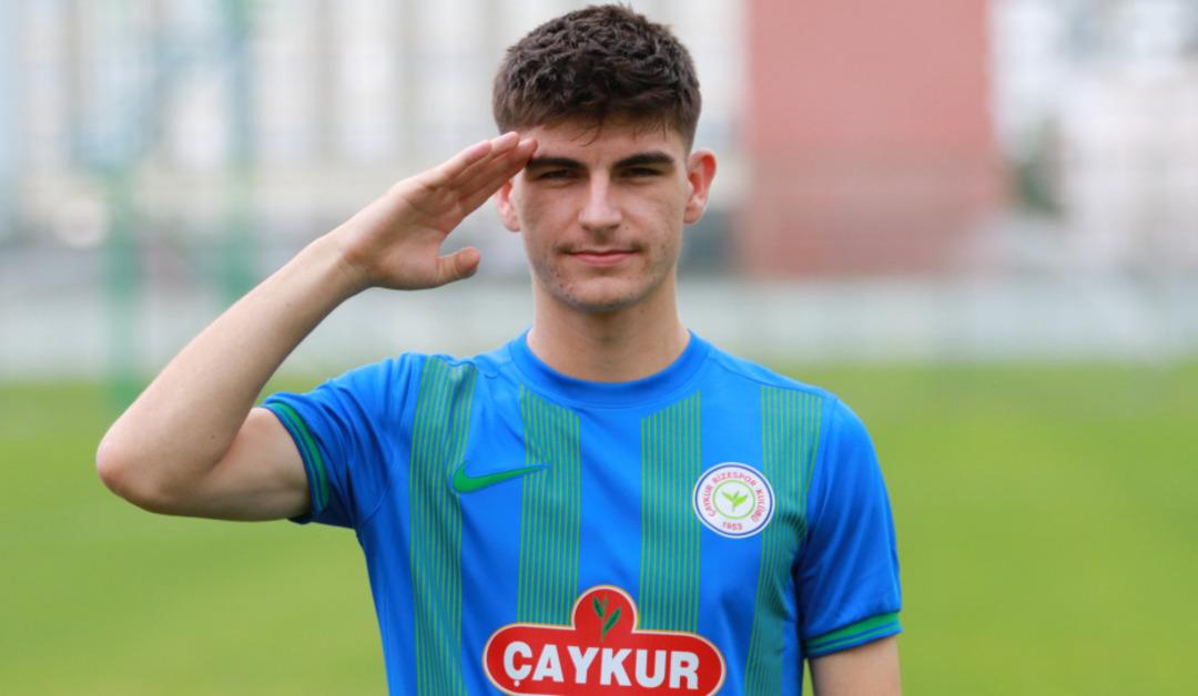 İsrailli futbolculara hayatlarının şoku! Saha ortasında kalakaldılar! 2