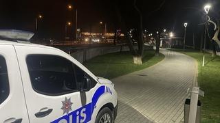 Parkta bıçaklı kavga: 3 kişi yaralandı