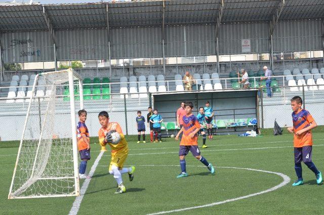 Aydın’da futbol grup maçları başladı