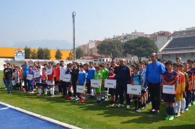 Aydın’da futbol grup maçları başladı