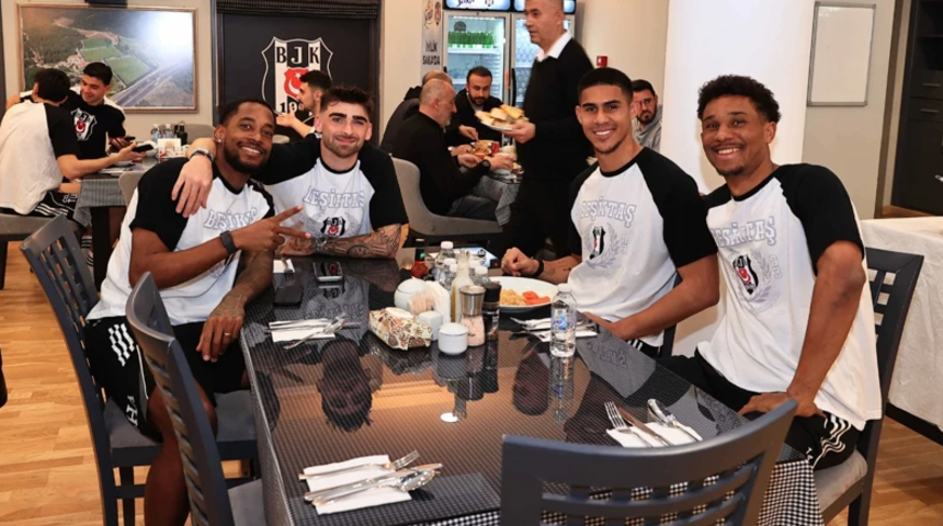 Son dakika Beşiktaş haberleri | Beşiktaş'ta ayrılık! Daha bir ma&ccedil; bile oynamadan g&ouml;nderiliyor