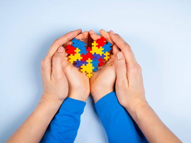 Aileler bu hatayı yapıyor! Uzmanlardan otizm uyarısı