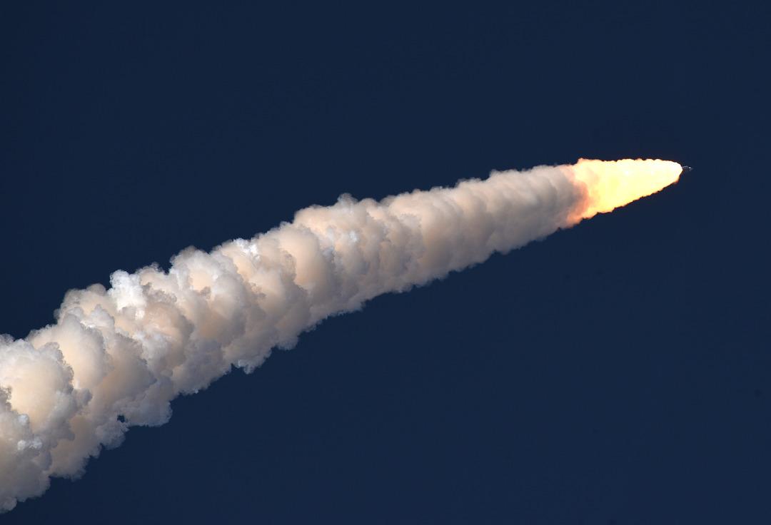 54 yıl sonra g&ouml;ky&uuml;z&uuml;nde tarihi an! Artemis II g&ouml;reviyle Ay a insanlı yolculuk başladı 4